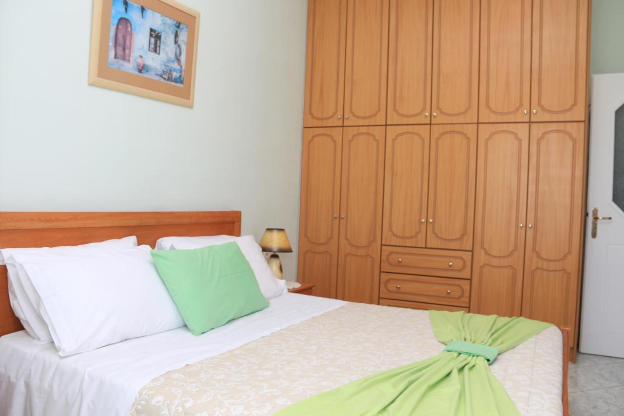 Isabela Apartments ساراندا المظهر الخارجي الصورة