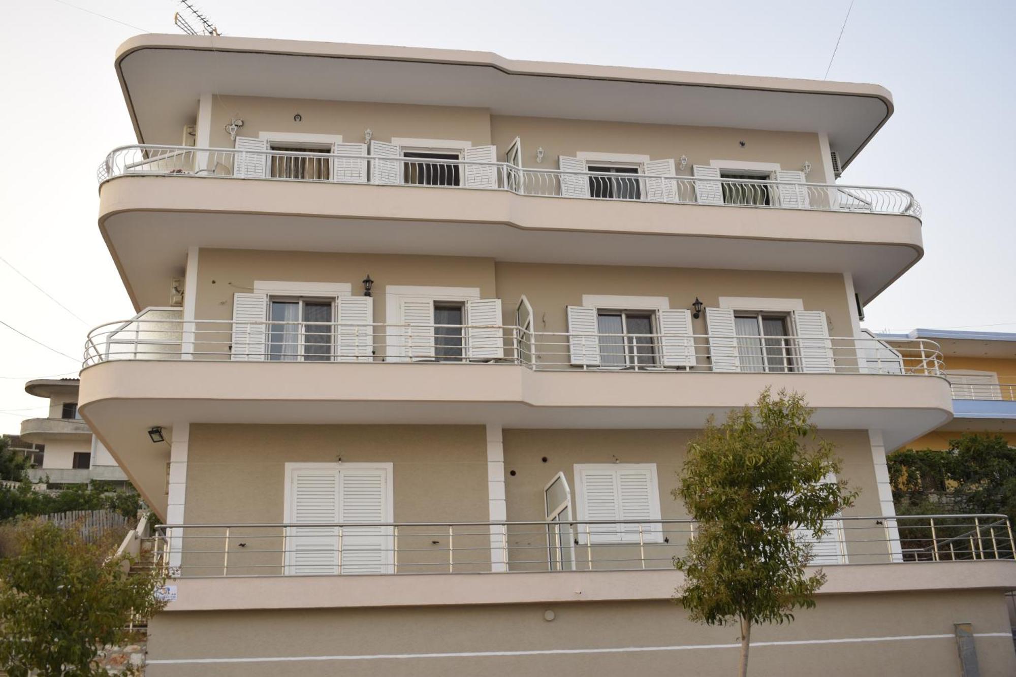 Isabela Apartments ساراندا المظهر الخارجي الصورة