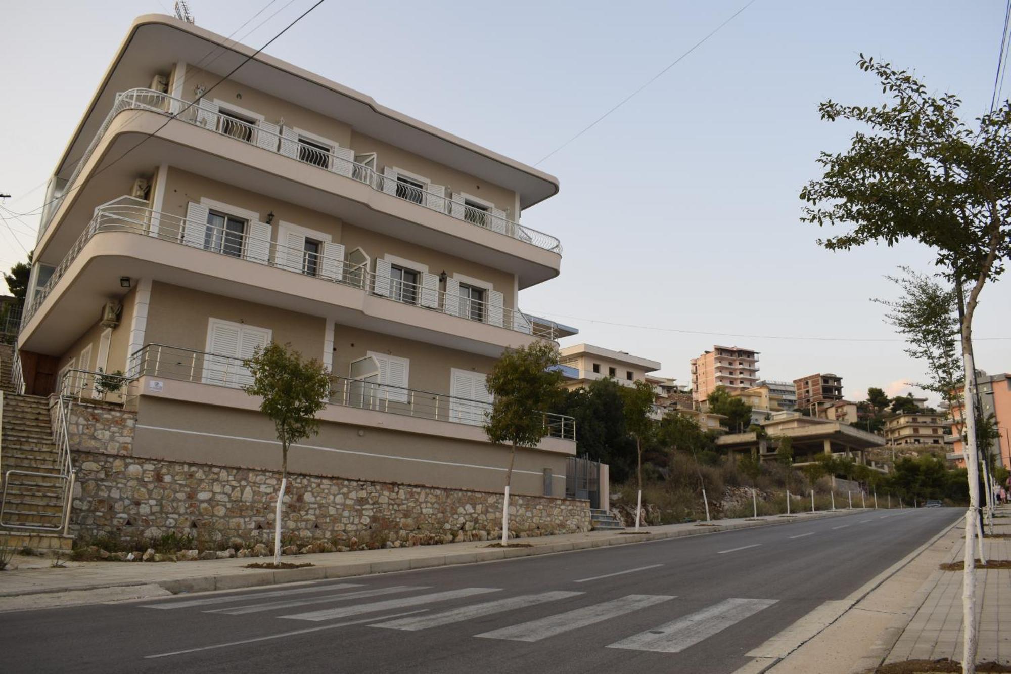 Isabela Apartments ساراندا المظهر الخارجي الصورة