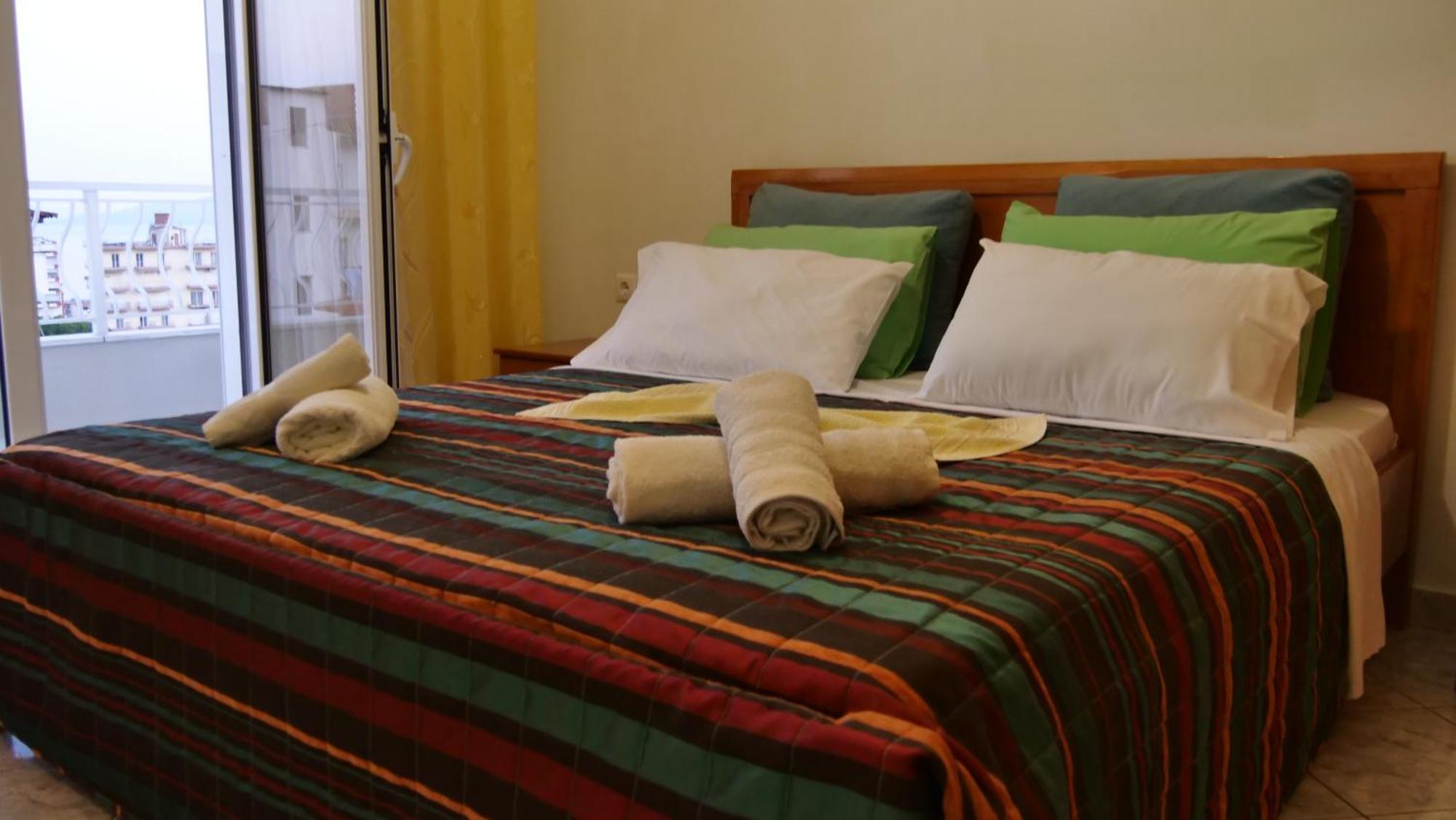 Isabela Apartments ساراندا المظهر الخارجي الصورة